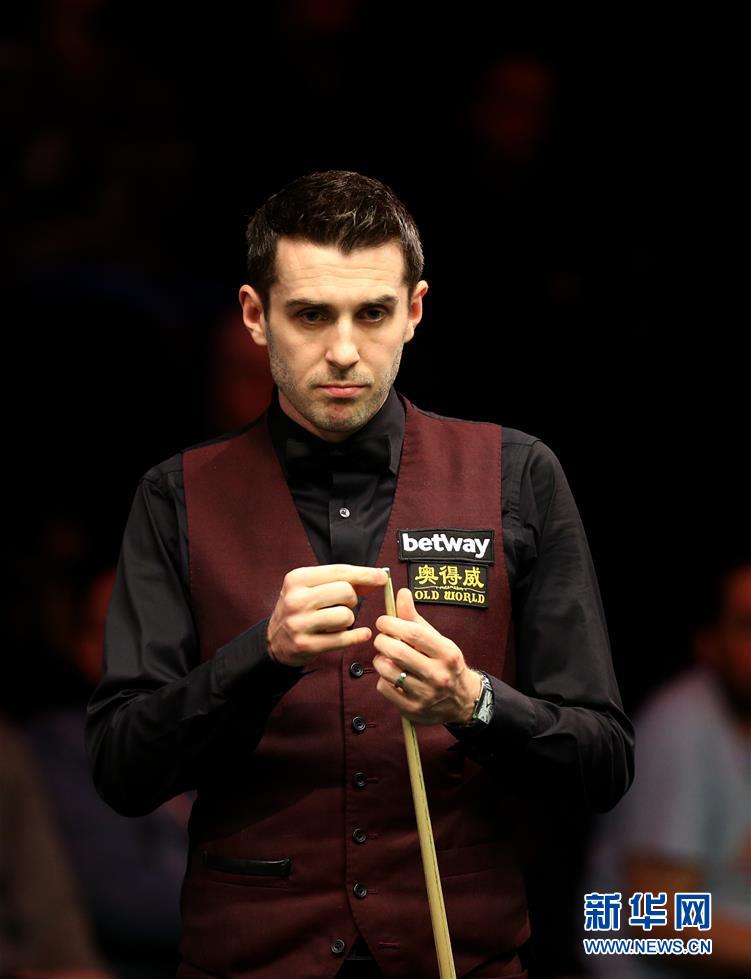 报的艺术家 报的艺术家