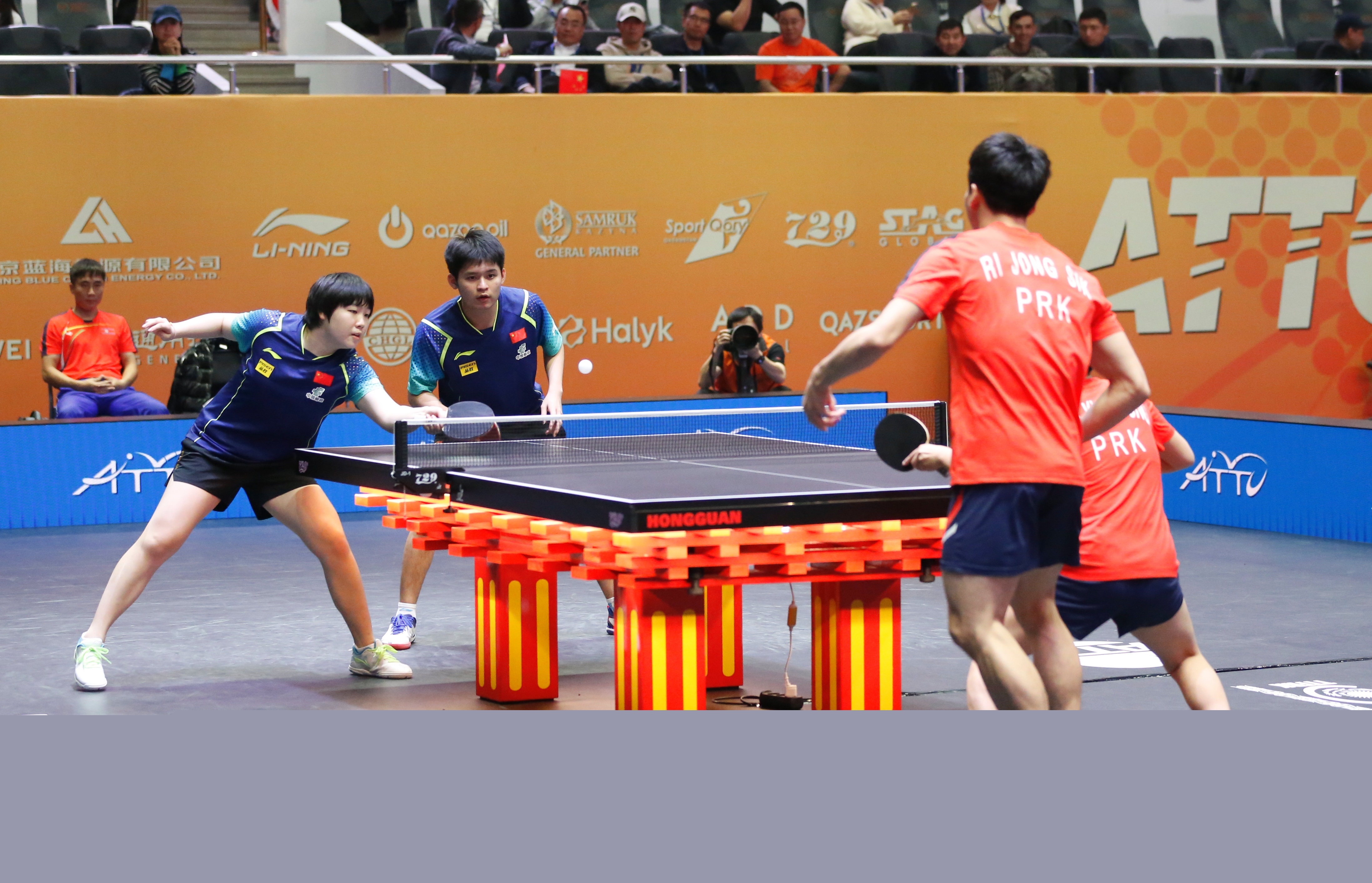 着这位艺术 着这位艺术